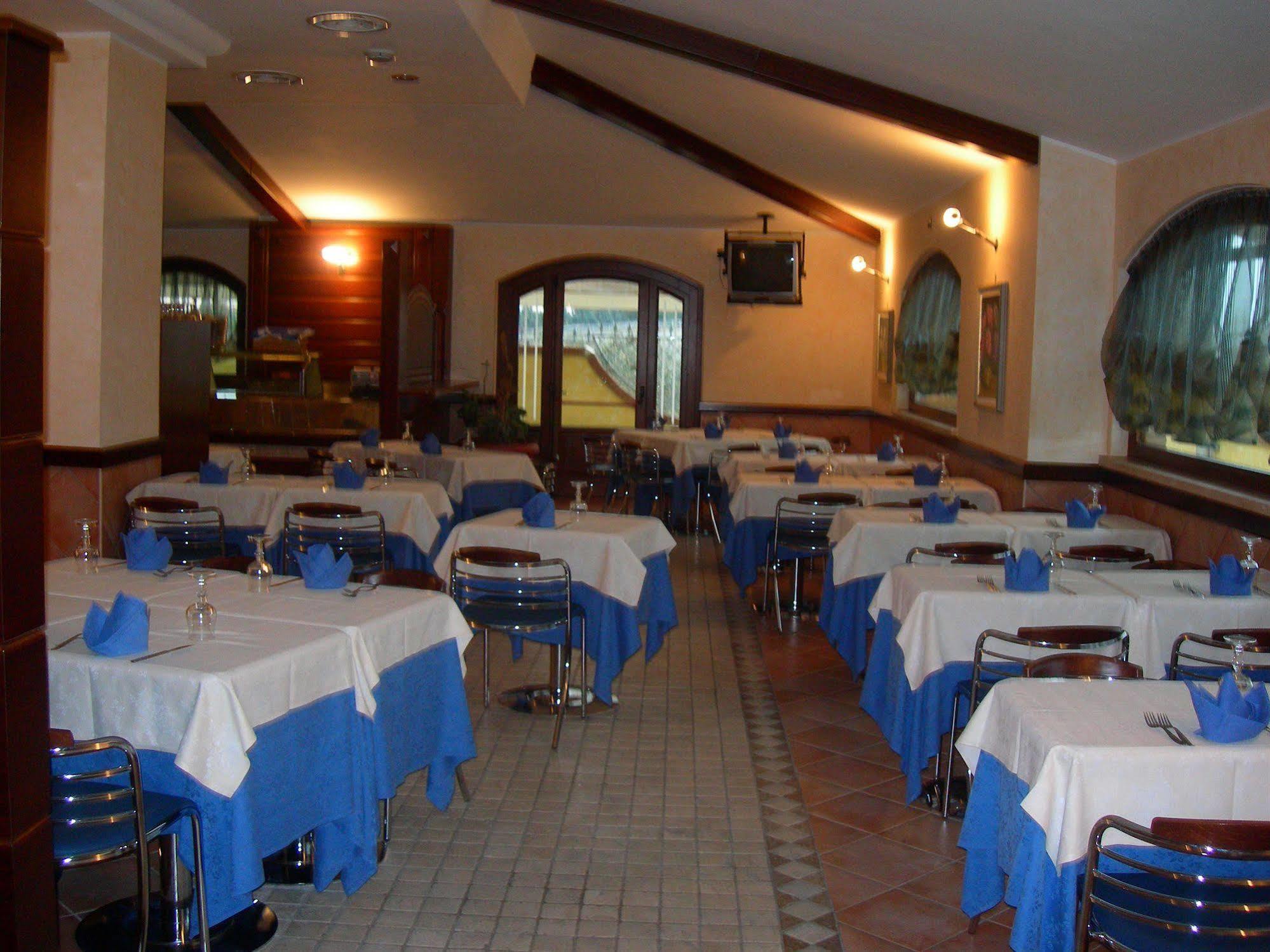 La Locanda Del Cavaliere Borgo Montello Kültér fotó